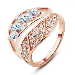 Cluster Rings Ajojewel Golden Set for Women Cubic Zirconia Leaf Wedding Party Jewelry Ensemble de Bague