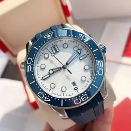 MENS Titta på hög kvalitet 42mm lyxklockor keramiska Bezel Sapphire Glass Automatisk mekanisk rörelse Master Rostfritt stål Luminous Man Watch Designer med Box