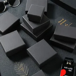 Caixas de jóias 30 pcs preto kraft jóias presente caixa de papelão anel de viagem colar brinco embalagem organizador caixas caso com esponja dentro 231216