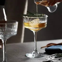 Vinglas i europeisk stil cocktail glas bar kopp snidad bred mun champagne martini konjak tequila vodka