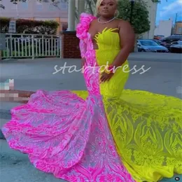 Big Size Blak Girl Prom Dress Contrast Sequined Mermaid aftonklänningar En axel långärmad gul rosa formella födelsedagsfestklänningar plus storlek promdress 2024