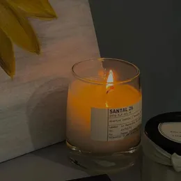 Zapach najnowsze przybycie perfumy santal 26 Solid Candle 245G bezdymne świece pachnące przezroczyste szkło trwałe płonące walentynki