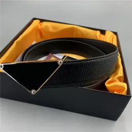 Cintura di design da donna per uomo di moda per uomo donna Marca classica fibbia nera Cinture di design in vera pelle Cintura di alta qualità 333A