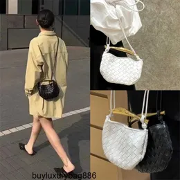 Cross-body Bags Designer Leather Handbags Botte Venetas 2024 New Woven Bag Sardine Leather Underarm Bag Messenger Bag Versatile Handbag Advanced Simple Bag HBMI