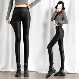 Capris Autumn Winter Black Fleece Matte Leather Leggings女性のハイウエストリフトバットトックズボンスリムなスキニーレギンスパンツ