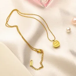 Collane a pendenti a ciondoli caramelle quadrati molto carini da 18k oro collana oro designer designer di gioielli catena di gioielli per la signora elegante