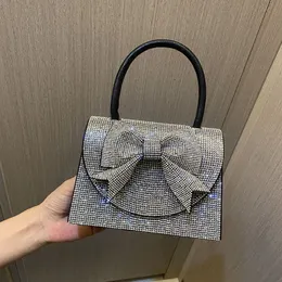 Liten fyrkantig middag Rhinestone Crossbody Bridesmaid Dress Evening Bag European Vintage Full Diamond Bow Tote Bag FMT-4083