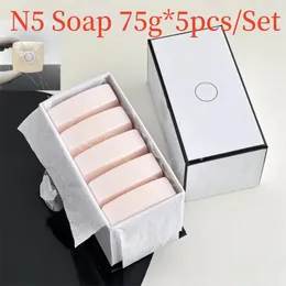 SOAP C LOGO N5 Handgjorda tvål lyxiga tvålar för flicka och pojke lyxiga designers Badrum Använd kroppsrengöringsverktyg ansikte rena les savons