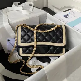 23B Yeni CF AS4288 Panda Retro Siyah Beyaz Renk Eşleşen Crossbody, Tek Omuz Taşıma, Çoklu Taşıma Yöntemi, Tamamen Soyul Mizaç