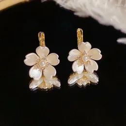 Boucles d'oreilles créoles Design coréen, bijoux à la mode plaqué or 18 carats, fleur en acrylique douce, accessoires de travail quotidiens élégants pour femmes, 2023