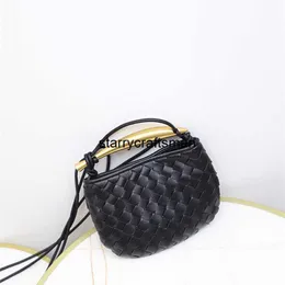 Umhängetaschen Designer-Handtaschen aus Leder Botte Venetas Family B Bag 2024 Neue Sardine Woven Dumpling Bag Fashion Crescent Bag Leder Damentasche Halbrund Saddl HB27