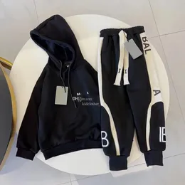 Setler Bebek Hoodie Kid Designer Coat Toddler İki Parça Set Çocuk Giysileri Fasion Kızlar Erkekler Setler Uzun Kollu Pantolon Üstleri Marka Çocuk Kumaş