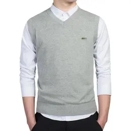 Senior Men's Designer Sweater V-neck Solid Color Sweater Warm Embroidered Pullover Fashion Thickened Middle aged Sleeveless Top