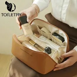 Косметички Чехлы для женщин Элегантная сумка для макияжа из искусственной кожи Дорожный органайзер для туалетных принадлежностей Сумка для хранения Корейская сумка для макияжа 231219