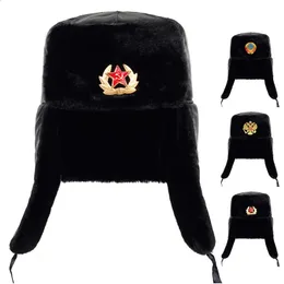 Trapper Hats Sovjet Armil Military Badge Ryssland Ushanka Bomber Pilot Trooper Hat Winter Faux Rabbit pälar Earflap Men Snow Caps 231219