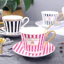 Kupalar Kupalar Kısa Stripe Bone China Kahve Kupası Sakı altın kaşık zarif seramik Paris Çay 225ml Porselen Çay Kafe İçecek Sware 2