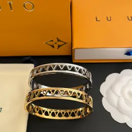 Дизайнерский классический браслет с буквами, роскошный стиль, женский браслет с подвесками, упаковка, бутик-браслет для девочек, семейный подарок на день рождения, свадьбу, позолоченный браслет