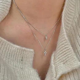 Pendanthalsband S925 Sterling Silver dubbelskikt Cross Water Drop Zircon Necklace Trendy Simple Temperament High-End ClaVicle Chain för