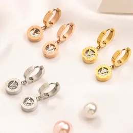 Modedesigner Schmuckohr Ohrstecker Gold plattiert Edelstahl Ohrring Brand Brief Stahl Seal Diamond Ohrringe für Frauen Love Girls Hochzeitsgeschenke