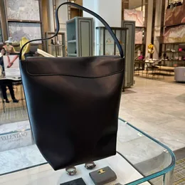 /Satır çantası büyük kapasite çevirir bir omuz crossbody çanta Kendou White Lily Aynı Stil Postacı Çanta Kadınlar için 231218