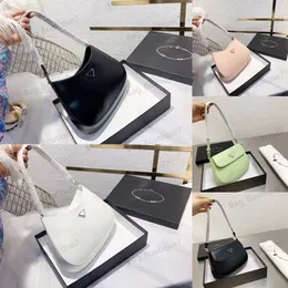 Högkvalitativ favorit cleo borstad läder axelväska kvinnor luxurys designers hobo klassiska väskor axel väskor med dammväska