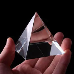 Crafts Energy Healing Pyramide in vetro in cristallo chiaro con supporto d'oro Feng Shui Egitto Figurine egiziane Miniature Orniature Craft Craft