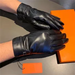 Listue projektantów mężczyzn skórzane rękawiczki plus aksamitne ciepłe rękawiczki na świeżym powietrzu jazda zimą rękawiczka Wysoka jakość z 285o