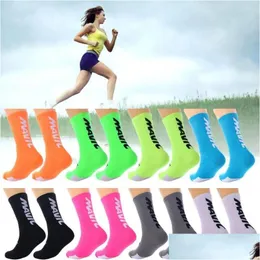 Sports Socks Breathable Moisture Wicking Walking Hiking Mens And Womens Warm Soccer Cycling Compression Drop Delivery Outdoors Athleti Dhrc6