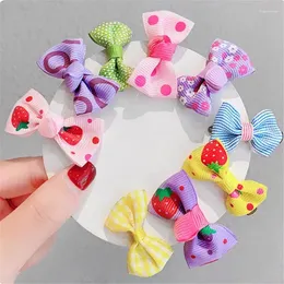 Hundebekleidung 10pcs/Los niedliche verschiedene Stiles Schmetterling Haustier Haarnadel koreanischer Stil Edelstahl Entenbill Clip für Welpenkatzeprodukte