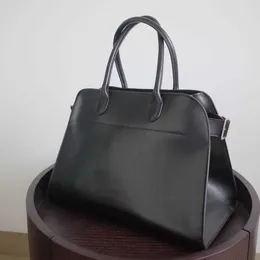 Le Orange New 핸드 헬드 로우 가죽 대형 가방 대기업 통근자 가방 Margaux 15 Cowhide Bag 231218