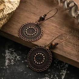 Dangle Chandelier Vintage Hollow Ethnic Round Suspension Hanging Earrings For Women Female's Drop Ear Ornaments Wedding Jewelry Accessories GiftsL231219