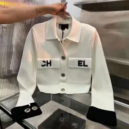 Designer Xiaoxiangfeng jaqueta curta, feminina primavera e outono 2023 novo apelido francês temperamento quente high-end curto top preto e branco