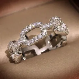 Bagues de bande de luxe de mode pour femmes brillant cristal Bling diamant argent géométrie élégante bague bijoux avec CZ Zircon for250D
