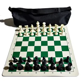Schackspel 65/75/95mm schackbitar vuxna barn schack intellektuella leksaker plast schack karaktär mästerskap spel leksaker 231218