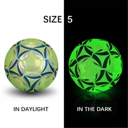 Balls Reflective Football LED Training Soccer Luminous Fluorescent Reflective Cool Luminous No. 5 No. 4 Football For Child Adult 231218