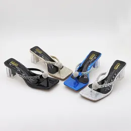 Тапочки, прозрачные женские туфли, 2023 г., резиновые шлепанцы, шлепанцы Pantofle на квадратном каблуке, большой размер, туфли-лодочки на каблуке с блестками, низкие гавайские шлепанцы N