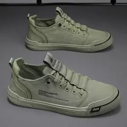 Scarpe eleganti Verde Uomo Casual Tela di seta di ghiaccio per camminare Scarpe da ginnastica all'aperto Calzature traspiranti maschili Tenis Hombres 231218