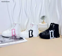 Nuovi stivaletti per bambini scarpe da bambino in pelle firmate taglia 26-35 Inclusa scatola Scarpe da ginnastica per bambini con stampa di lettere minimaliste Dec10