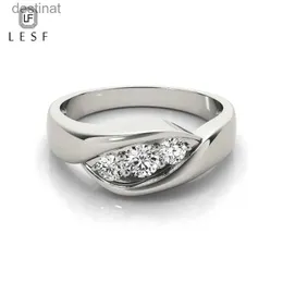 ソリティアリングLESFユニークなデザイン925 Sterlign Silver High End Jewelry Three Stone Silver Ring Finger CZ for Wedend Engagement Jewelryl231220