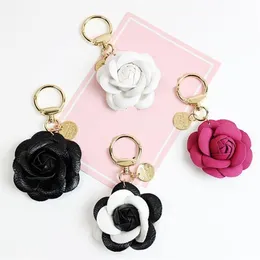 Camellia Flower Keyrings Bag Charms PU Leather Pendant Car Key Chains Accessories Black White Rose Red Jewelry Keychains Rings Hol264a
