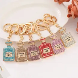 Bag Parts Accessories Luxury Crystal Perfume Bottle Pendant Keychain Fashion Rhinestone Keyring for Women Charm Car Key Jewelry Gift 231219