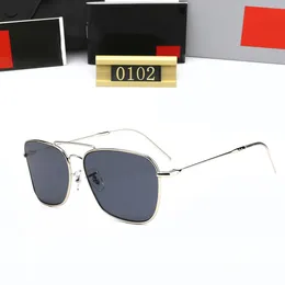 Lyxdesigner Solglasögon för män Kvinnor FashionEyewear Classic Brand Sunnies Travel Beach Polarised Sun Glasses Metal Frame UV400 Högkvalitativ solglasögon