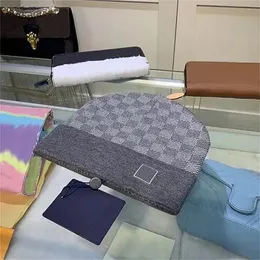 Kış Monclier Şapka Tasarımcı Beanie Ekose Örme Şapkalar Erkekler Bonnet Sıcak Kalın Kadınlar Yün Kafatası Kapı Açık Hava Beanies Moda Mektubu Patagonya Şapkası