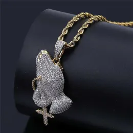 Iced out Zircon Cubic Zircon Praying Hands مع Cross Charms Necklace Fashion Hip Hop Designer Jewelry240x