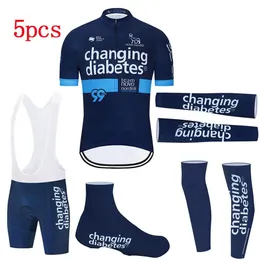 2021 Mavi Değişen Yaz Profesyonel Takım Bisiklet Jersey Erkekler MTB Bisiklet Şortları 5 PCS Tam Set Hızlı Kuru Bisiklet Aşınma Ropa Ciclsmo228l