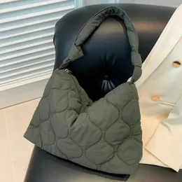 Вечерние сумки, женская сумка на плечо с подкладкой, большая вместительная стеганая сумка-тоут, легкие пышные сумки на молнии, универсальный слинг