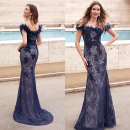 Abito da cerimonia per la madre della sposa con sirena blu navy, abito da sera con spalle scoperte, applicazioni di pizzo, perline, abito da cerimonia