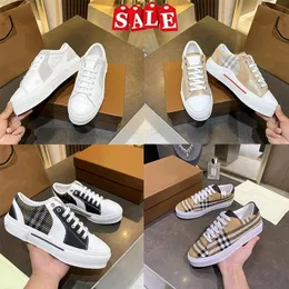 Designer Vintage Women Sneakers Check Shoes Lattice Men Casual Shoes Calfskin Embossed Leather Canvas Shoes Patched Nylon Trainers Platform Sneaker Size35-45