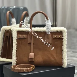 Kvinnor lyxig handväska designer tygväska 10a toppkvalitet lammskinn mocka stor kapacitet shopping totes kaviar kohud resor crossbody väska vinter casual lady väska