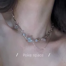 حلوة وبرودة على غرار فريق المرأة Zircon Daisy Love Necklace للنساء مع الملمس الخفيف ، سلسلة طوق لصق الفتاة الحارة الرائعة